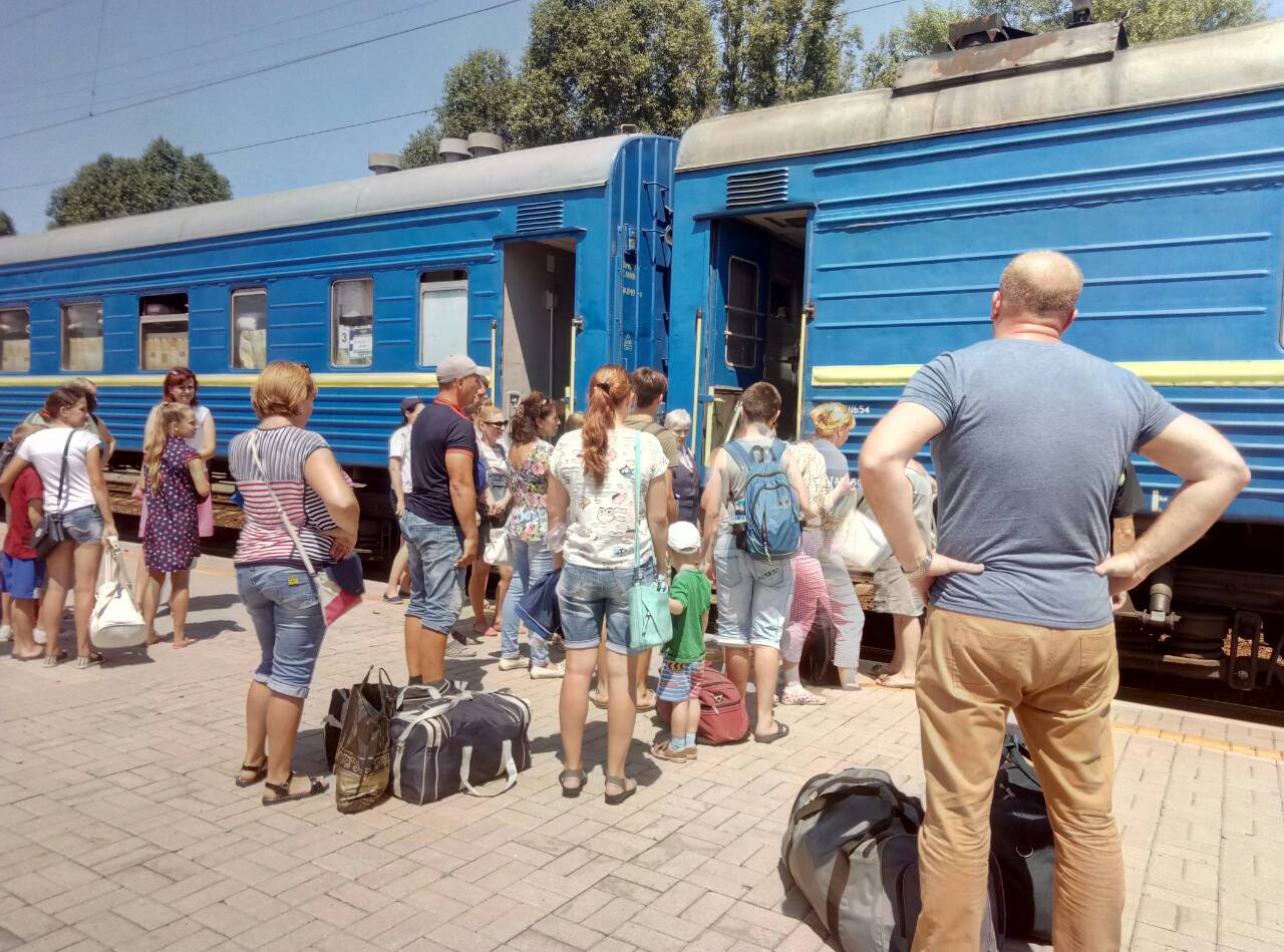 418 дітлахів Донецької області відправились на оздоровлення у ТОВ ...