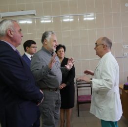 лікарня