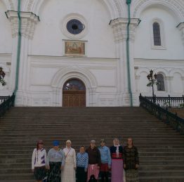 слов